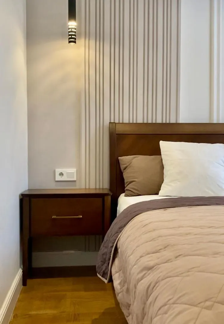 Favorit Apartments 2 Кім Безкоштовна Парковка Центр З Балконом Не Далеко Від Ж Д Вокзалу Звітні Документи Lviv